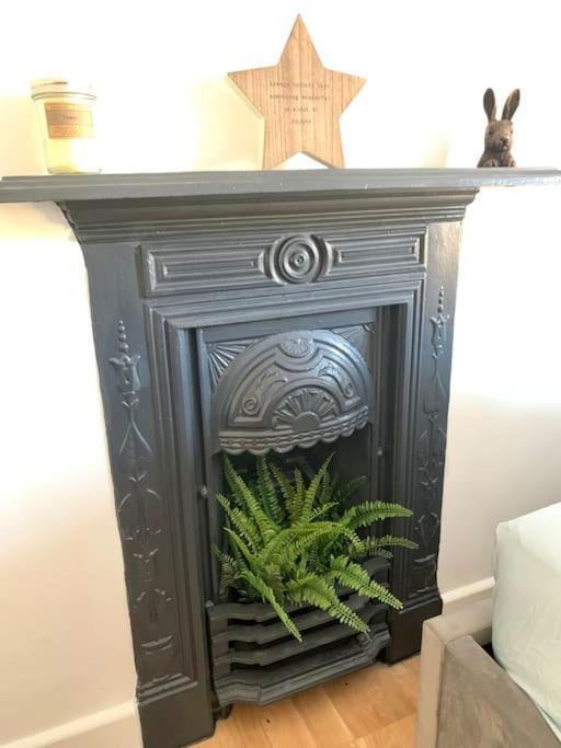 Renovated Miner'S Cottage - Family & Dog Friendly Abertillery Extérieur photo